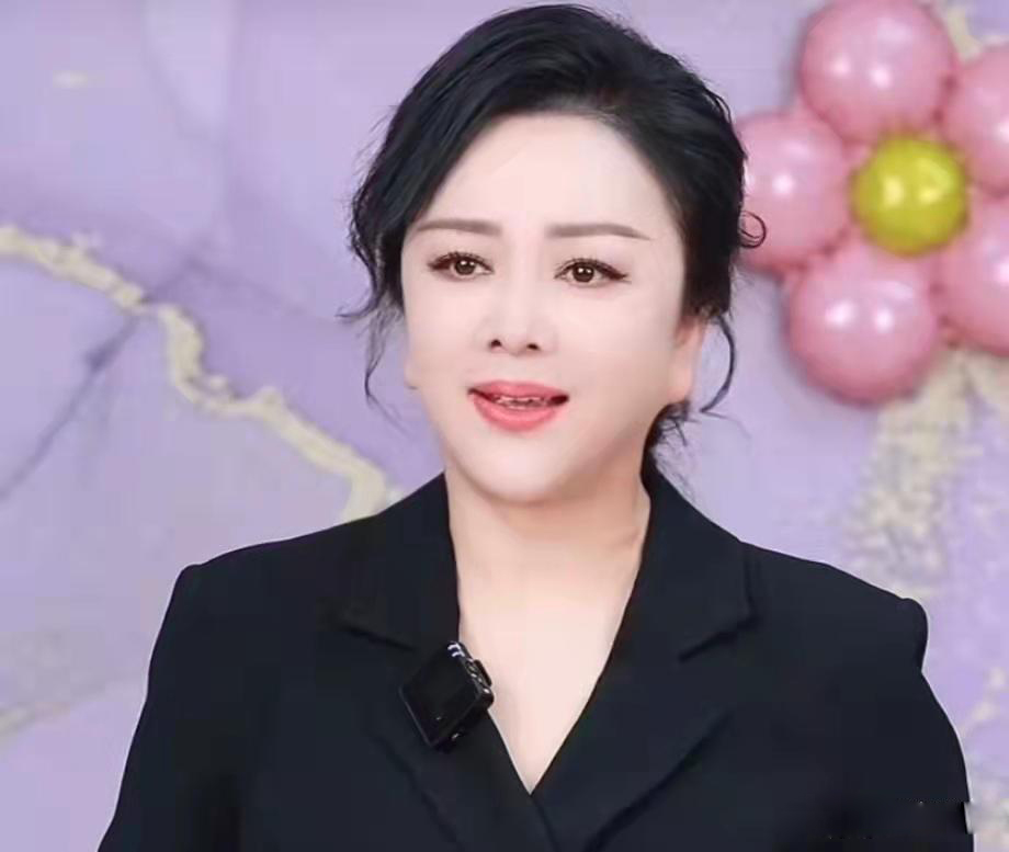 明星|变老后我就成了你,明星跨龄撞脸也太像了,本人看到都要迟疑三秒