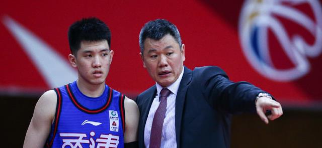 山东男篮|CBA换帅潮！第5位主帅下课，曝山东名宿离队，还有一位下课倒计时