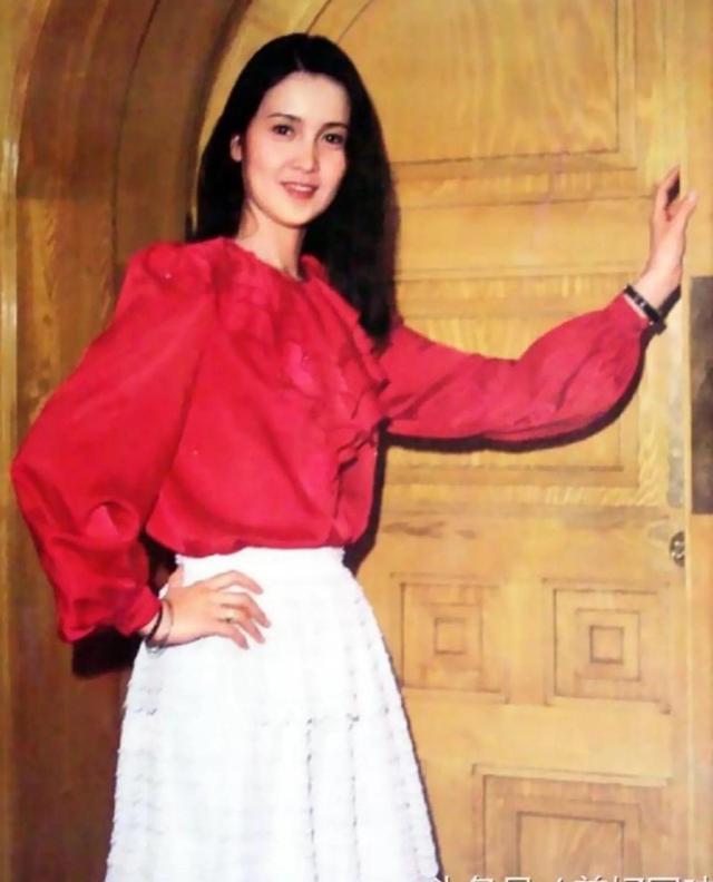 |“上梁不正下梁歪”李小璐悲剧的源头，是她亲妈