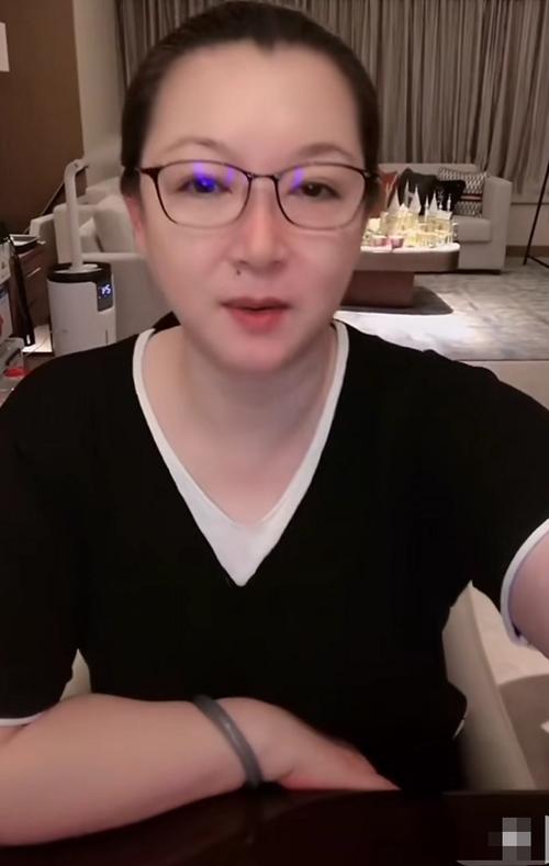 大儿子赵铁蛋离世29年后,赵本山的坚持让人泪目 - 娱乐资讯(主打网)