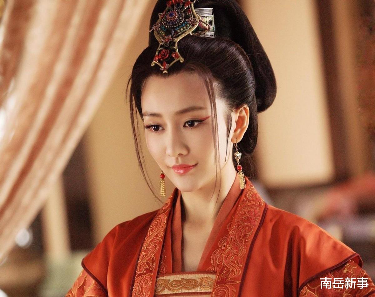 杨丽菁|貌美如花却至今未婚，这12位大龄女星，各有各的苦衷