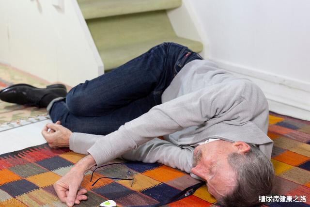 高血压|65岁高血压、糖尿病人突然摔倒失语,诊断脑梗!都是坏习惯害的