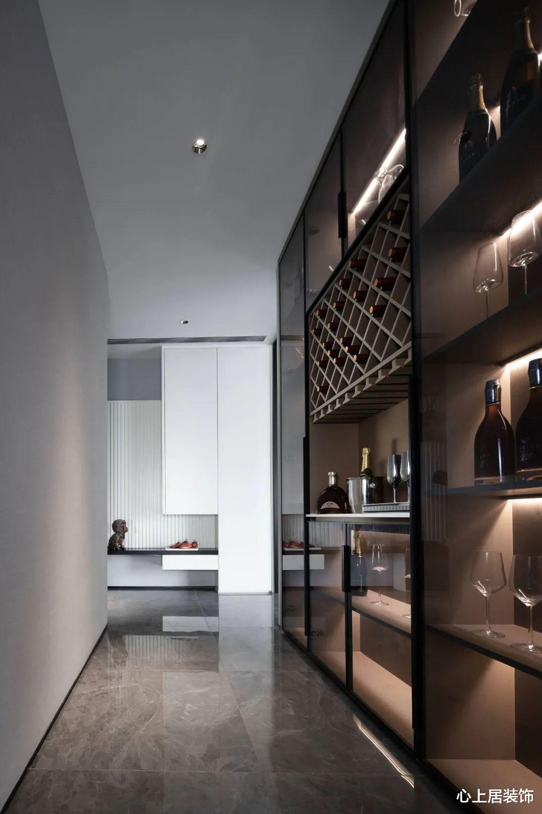 临湖而居的理想栖息之所,185㎡轻奢大宅,人与湖的对望