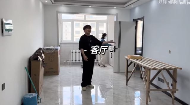 房价|浙江男孩“逃”到鹤岗，花10万元买房，但躺平没那么容易