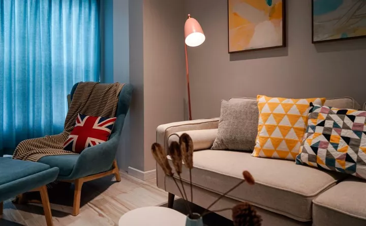 明媚动人的刚需小户型，18%的收纳空间超实用！