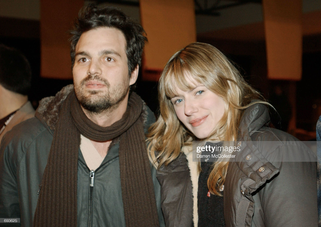 欧美明星|“顶流男星”自曝:24年前穷到睡在垃圾场!如果不是她,我这辈子早完了