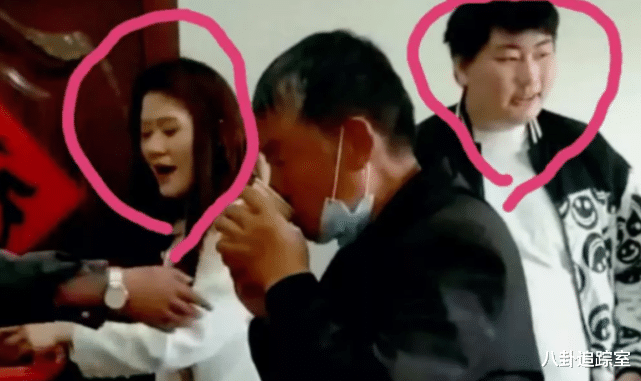 陈萌|陈萌秀大钻戒表白朱小伟,却戴小拇指上暗示单身,网友:未来可欺