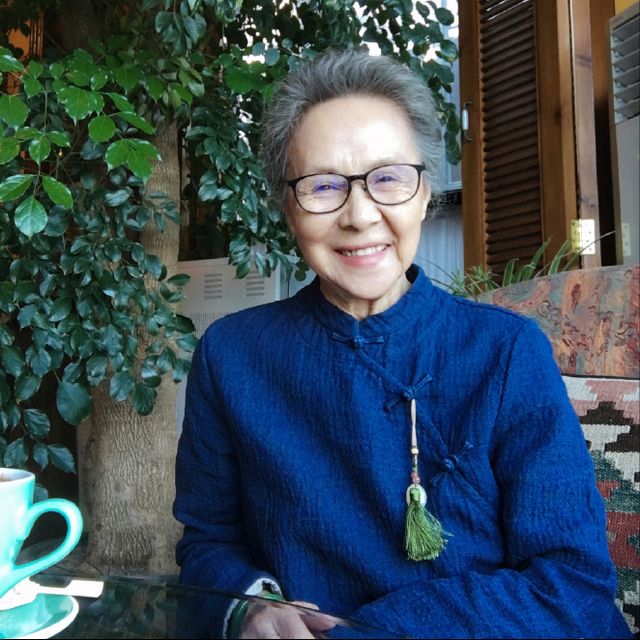 穿衣搭配 白发和皱纹遮不住奶奶们的风华绝代，让人忘记年龄的美，才高级