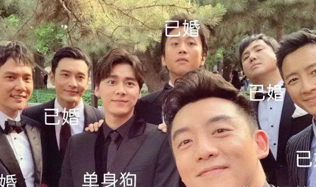 李易峰|李易峰旧照被扒，身在c位却扎心，网友：快结婚了