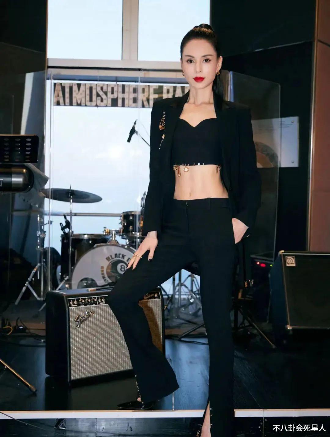 袁姗姗|女明星腹肌前十排名：殷桃第一、袁姗姗第三、金晨垫底