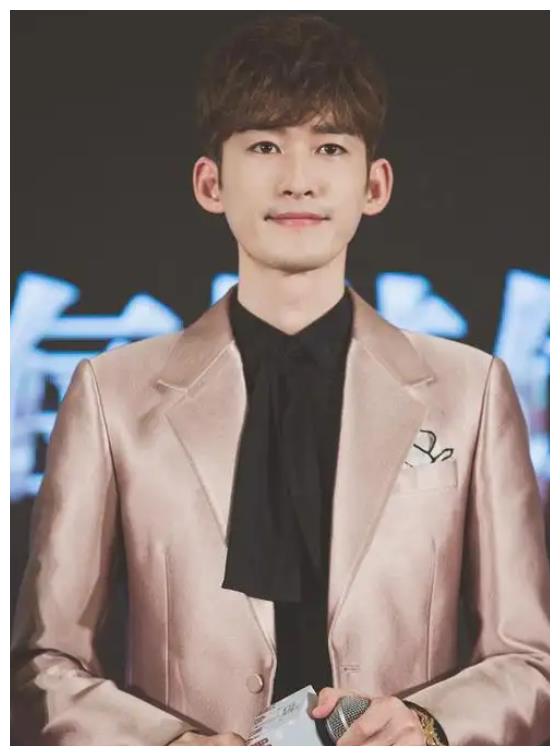 赵丽颖|教主说圈内小花生:赵丽颖、王鹤棣、张翰