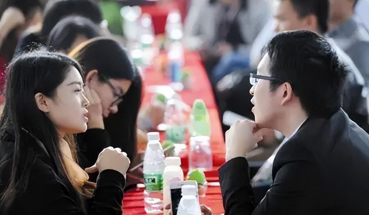 教师|本科毕业后幸福感较强的职业，教师未上榜，榜首让家长也满意