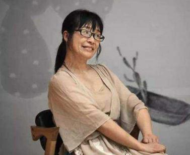 张蔷|余秀华怒骂抑郁症患者装疯卖傻？转机来了！