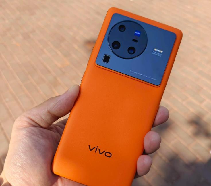 苹果|目前好评率最高的四款手机，覆盖高中低三档，小米苹果都有上榜