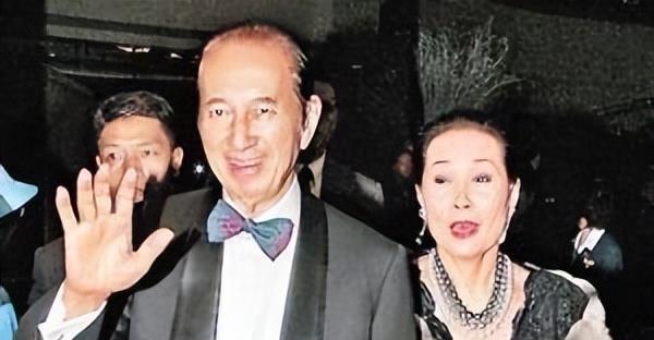 刘亦菲|二太蓝琼缨过世4天才发丧，何鸿燊过世推迟一天发丧，是故意的吗