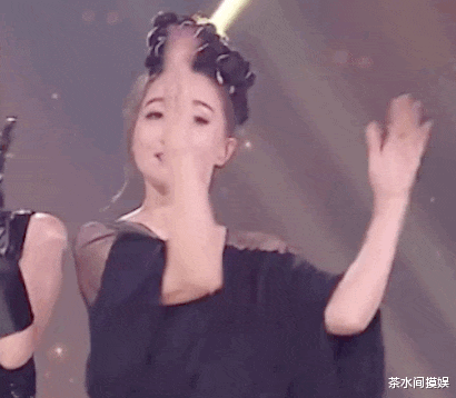 明星 明星瘦过头比胖了更难看？有人排骨胸吓人，有人瘦到没戏拍