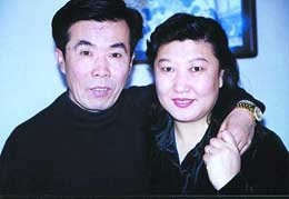 高秀敏|舞台上的喜剧笑星，和有妇之夫同居，离世后令人唏嘘