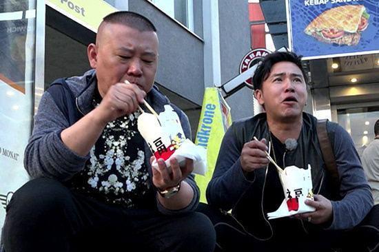 赵本山|相声演员郭德纲收徒欧弟，小品演员赵本山收徒大鹏，这是为艺术吗