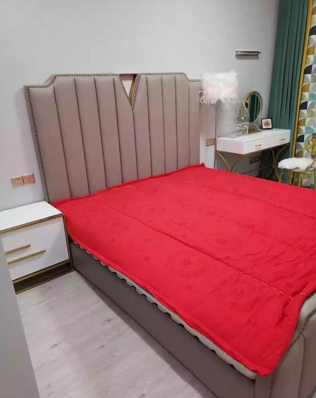 130平米的三房,现代简约风格真美,亲朋过来没有谁不夸好看