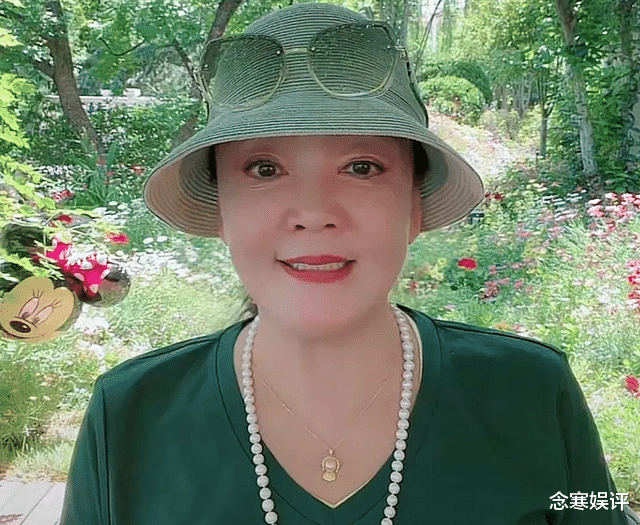 张颖颖|张兰暗讽张颖颖是“臭虫”，汪小菲公开唱反调，呼吁不要人身攻击