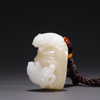 和田玉籽料|旧藏·和田玉籽料双獾挂件