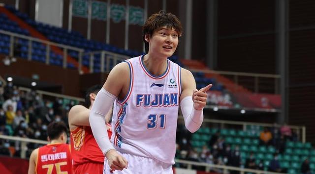 区俊炫|状元郎或重回上海，区俊炫新赛季盼望爆发