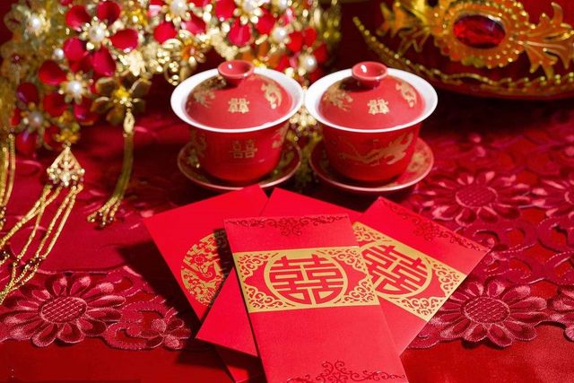 杭州男子参加东北喜宴,随礼500,菜上桌,网友:东北真霸气