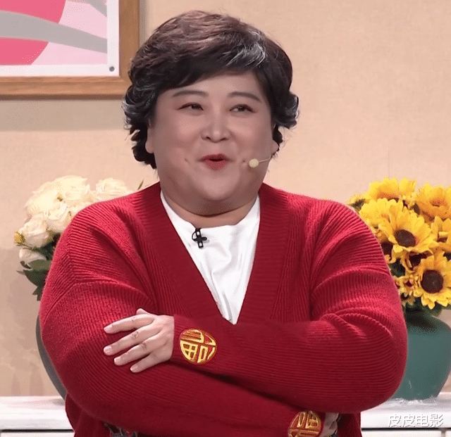 春晚|春晚最惊艳女星：李思思丝绒天鹅颈，李宇春性感，伊丽媛华贵雍容