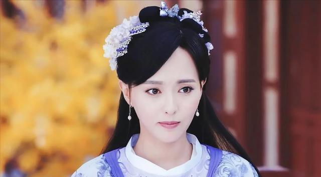 唐嫣|快失业了？唐嫣四月无行程规划，转型代言了母婴产品