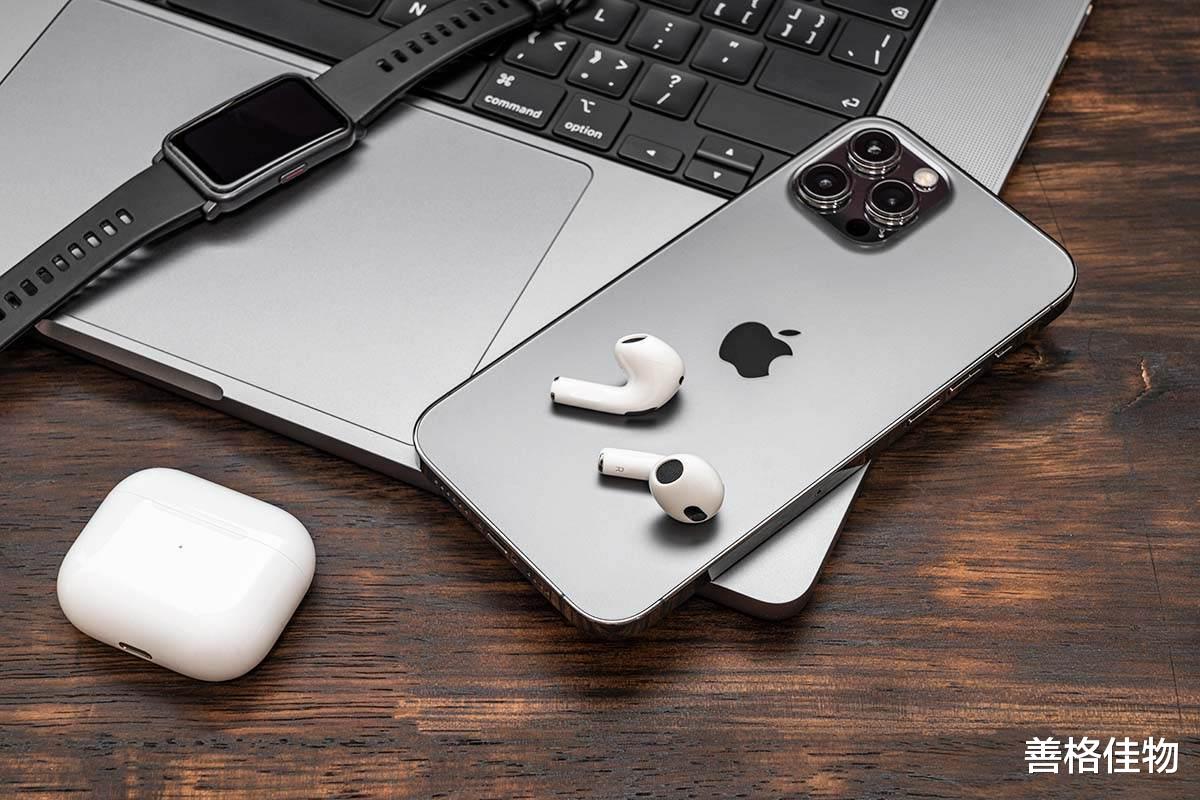 airpods3|AirPods 3：苹果生态润滑剂，超越耳机本质的优雅体验