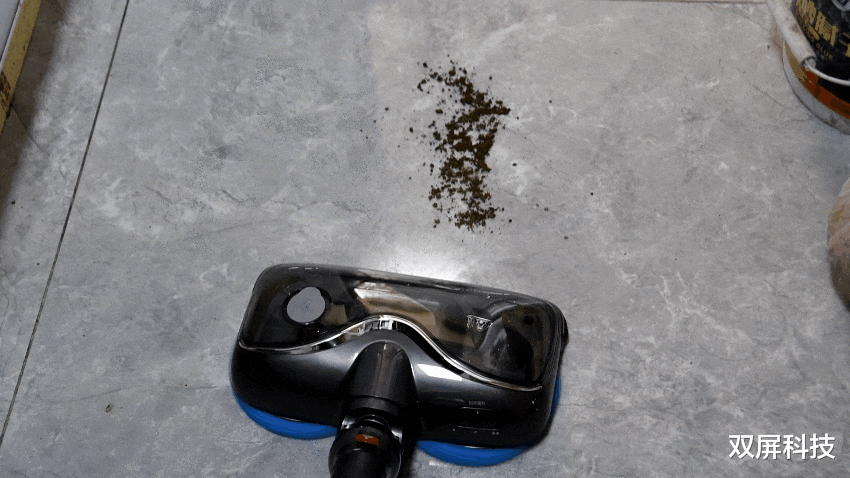 吸尘器|小狗T12 Storm Rinse擦地吸尘器测评篇二：旋转擦地刷的体验