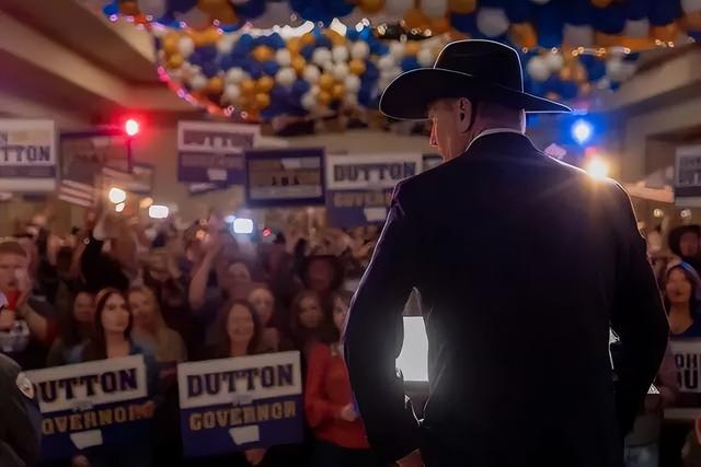 |时隔1年,神剧终于回归,播了3集飙到9.4分