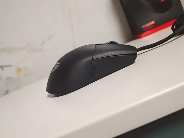 单反|指间的挥动，散发着创作的气息