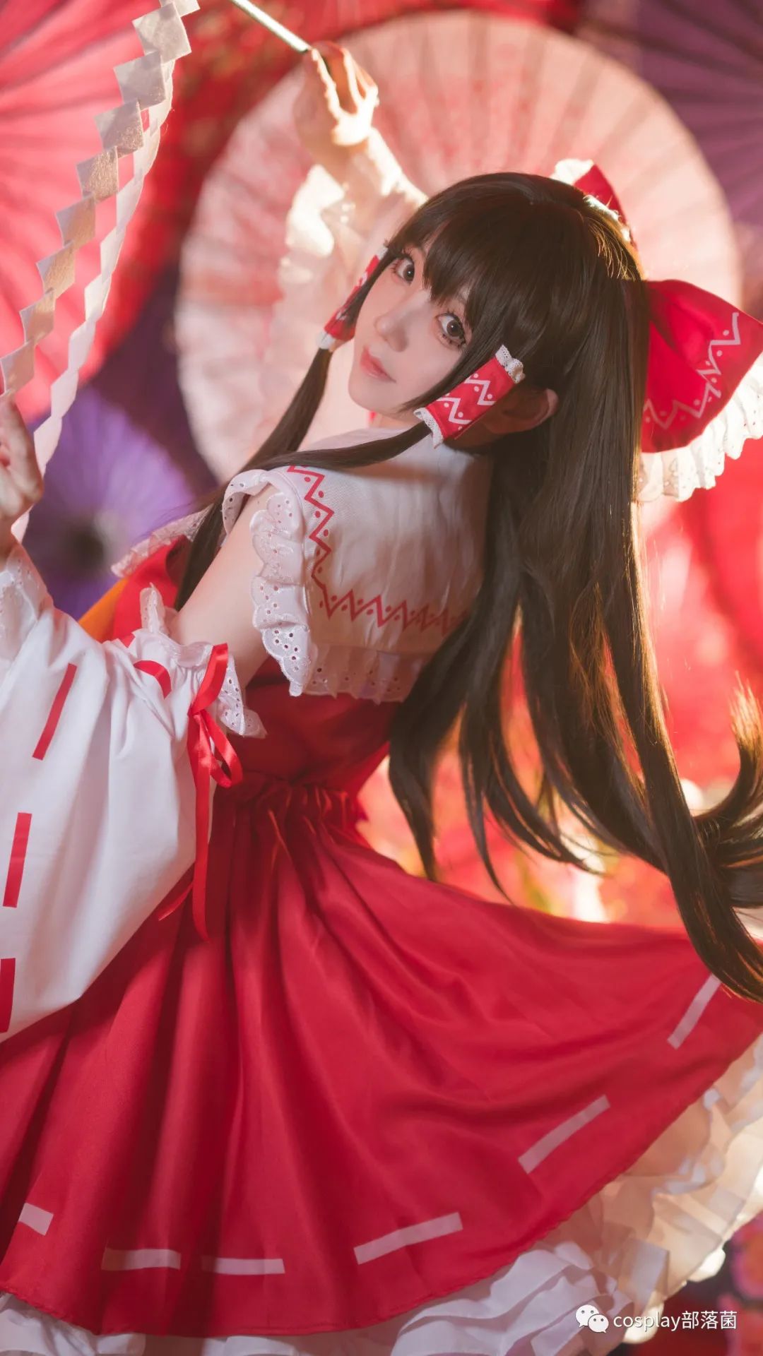 |cos:博丽灵梦cos正片@楚楚子,少女祈祷中