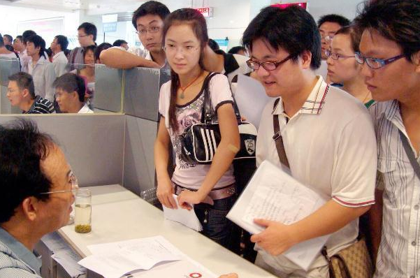 本科生|“国家承认，我们不承认”，本科生求职被拒，真实原因现实又无奈