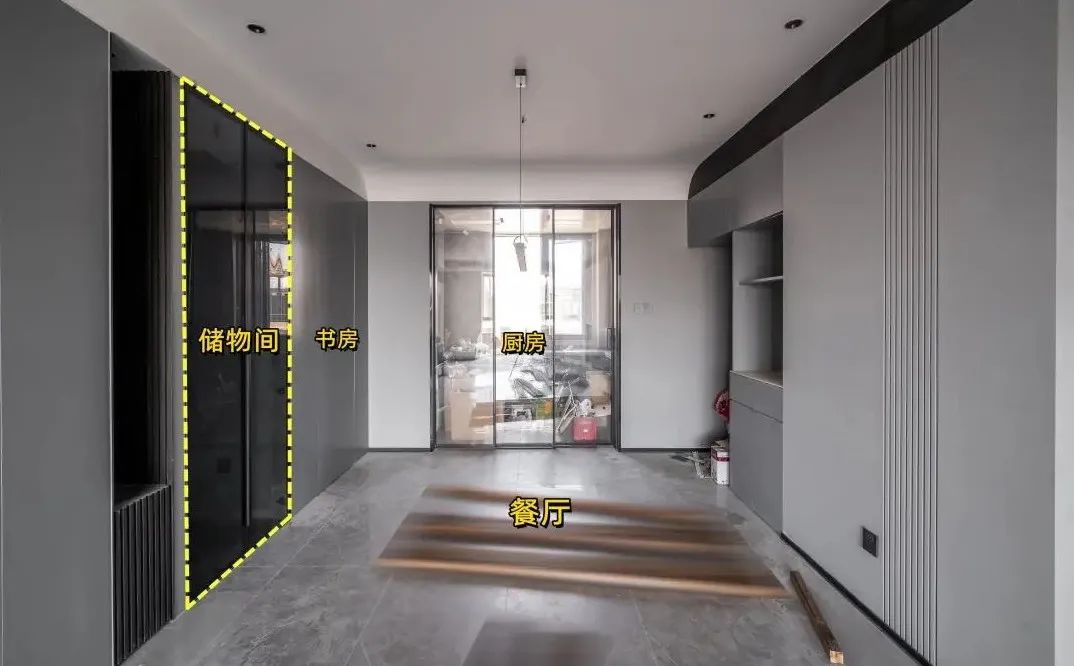 装修牺牲餐厅空间,隔个储物间,1.5㎡就够用,如今都夸我有远见