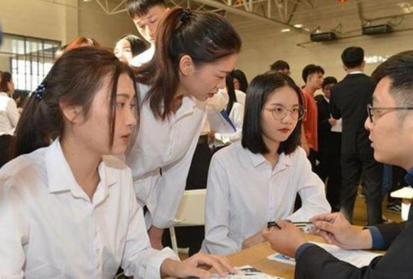 大学生|又一国企单位招聘，员工平均年薪高达18万，未就业的大学生可留意