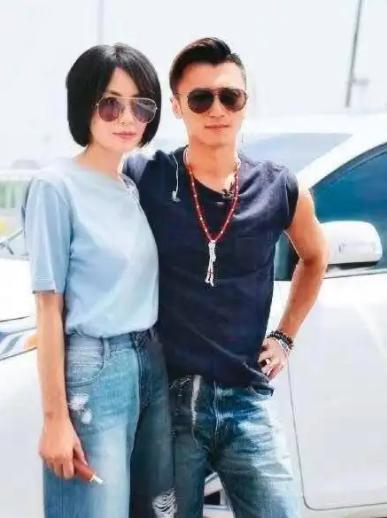 李亚鹏|负债累累还敢再婚生子？李亚鹏娶小19岁模特，李嫣发文令人心疼