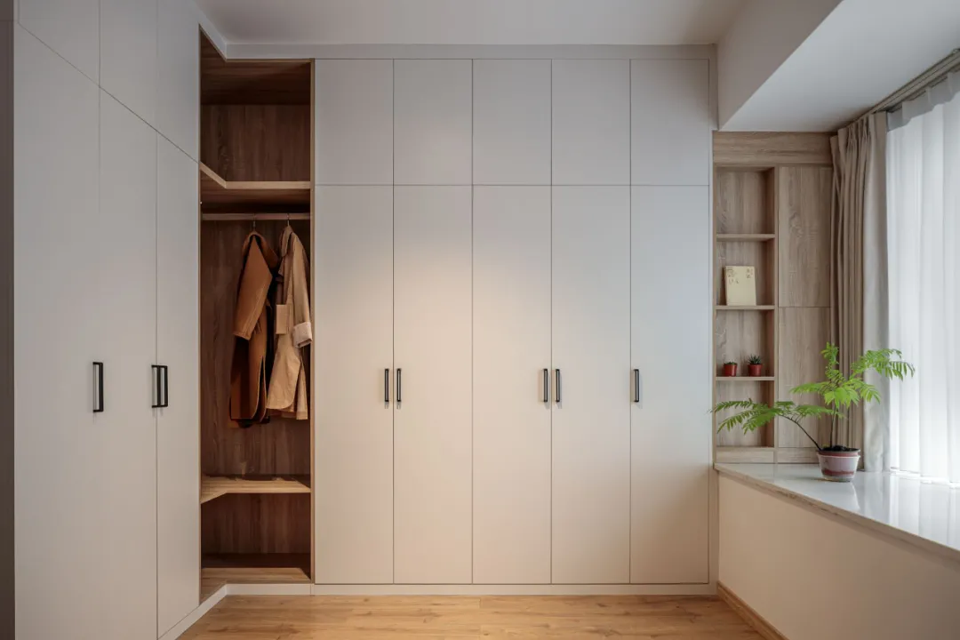 128平米MUJI温馨的色调+实木的质感,解锁随性日常,将生活氤氲成诗!