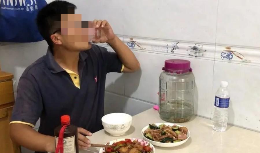案例:美女邀男闺蜜家中做客,与其一同饮酒,先后遭受两次侵犯