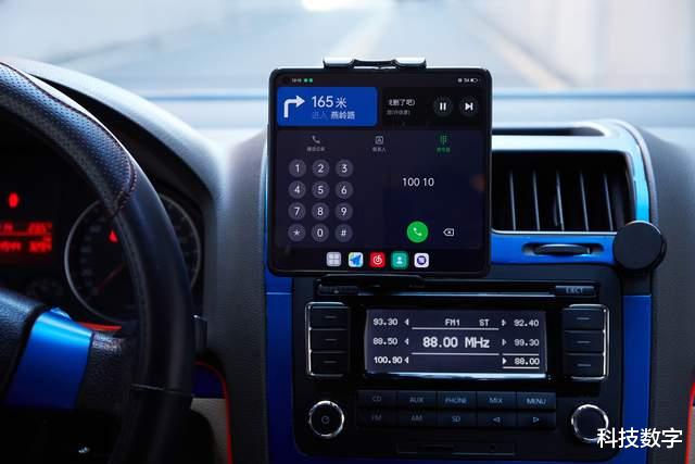 红米手机|卷轴屏手机也开始竞争了？三星或今年实现量产，绿厂有望跟上节奏