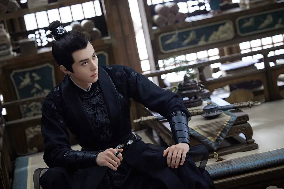 王鹤棣|王鹤棣大胆尝试新角色，搭档陈钰琪魅力十足，却惹原著粉不满