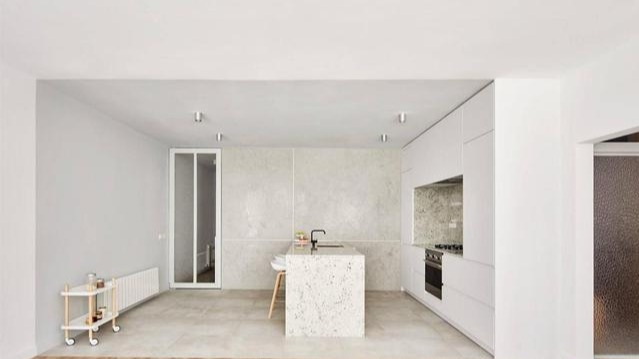 户型再奇葩也不能换了,80㎡入户走廊又长又窄,改完全屋敞亮舒适