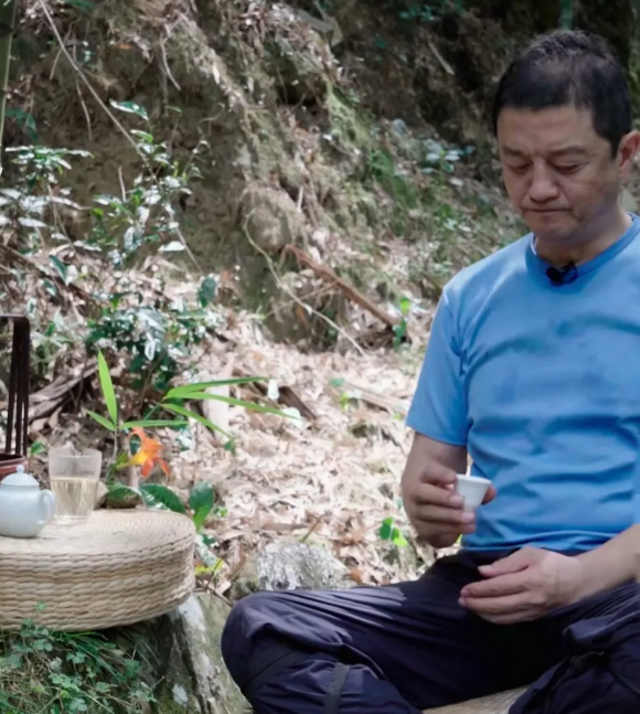 李亚鹏|锅都是新买的,只为假装文化人,宣传“雅生活”,李亚鹏豁出去了