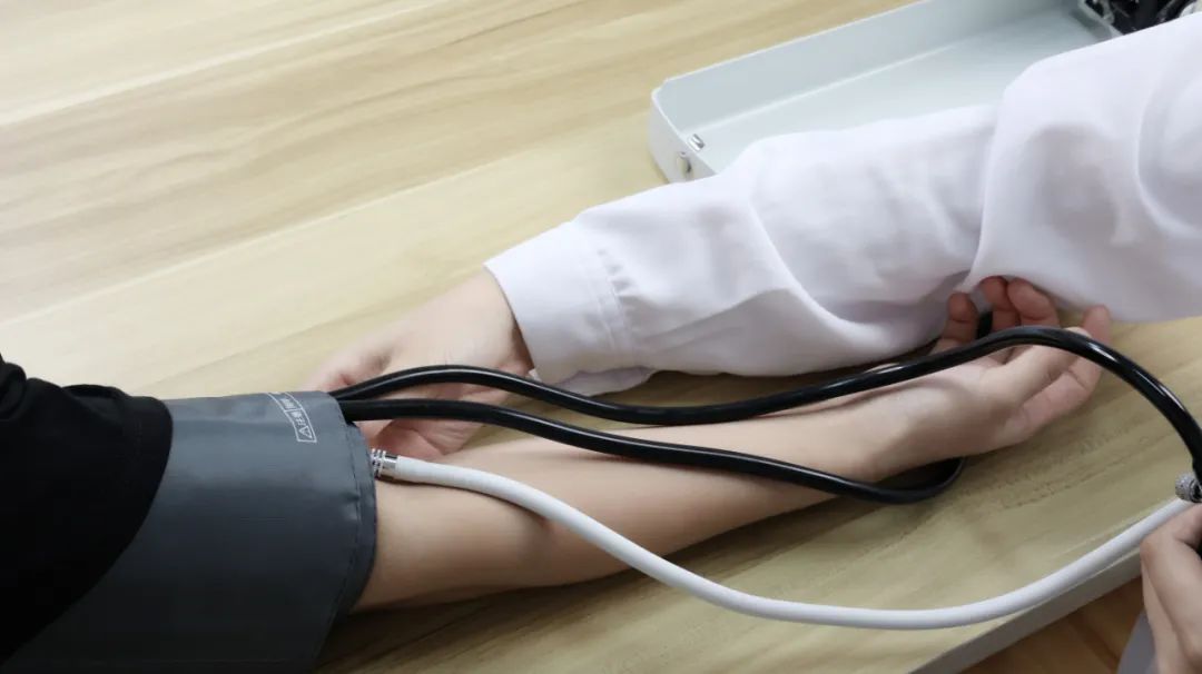 高血压|中老年人血压过高如何调理?平常做好5件事,或可助您血管更健康