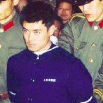 1991年,杭州破获一起仙人跳,意外牵出42具尸体,法医不幸中尸毒