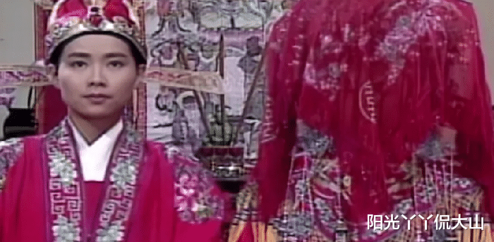 碧莲|新白娘子传奇：胡媚娘就算不死，许仕林会为她不娶碧莲吗？