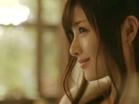 石原里美|“可爱女神”石原里美：刚出道便患上癌症，直到29岁才终于翻红