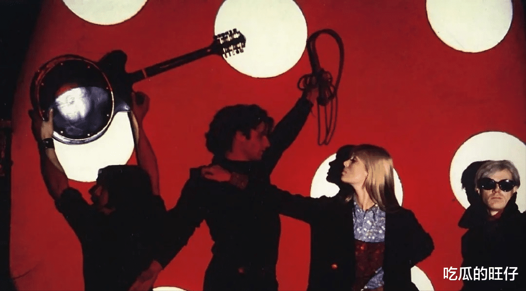 阿兰·德龙|1963年,名模抱着私生子上杂志,让阿兰德龙名声扫地,后来咋收场