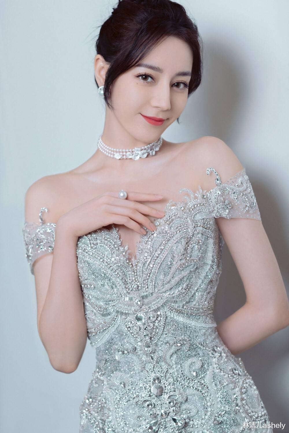 底妆 韩国女星用生命在追求的水光肌，全靠定妆定得好，get这4招你也行